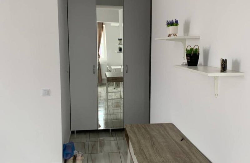 Location d’un studio accueillant avec balcon, secteur 6, Chiajna, Bucarest, Roumanie